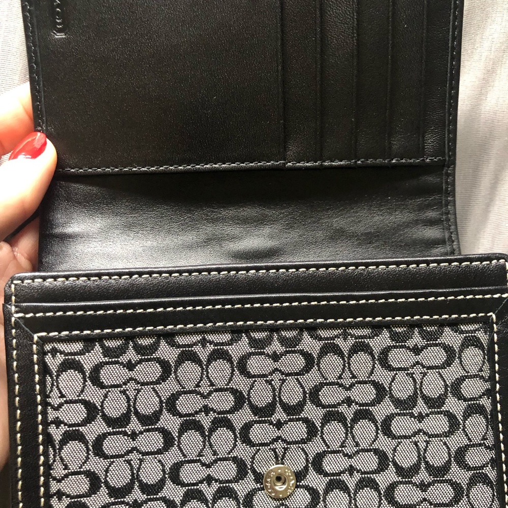 Coach Black and Gray Signature Buckle Wallet vintage Y2K like new - Picture 2 of 5